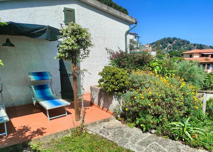 - Goelba ヴィラ SantʼAndrea